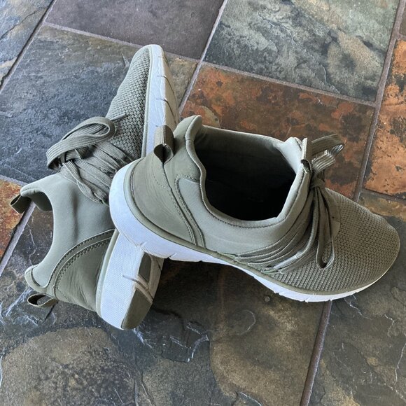 Feather Light Running Shoes, size 7, khaki color - Picture 1 of 5